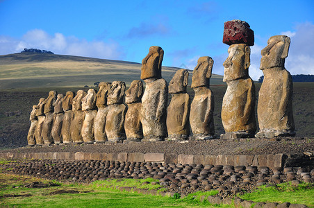 The mystical Moai statues and volcanic landscapes set the perfect scene for your Easter Island Chile 5 Day Itinerary, blending Polynesian culture with breathtaking Pacific views.