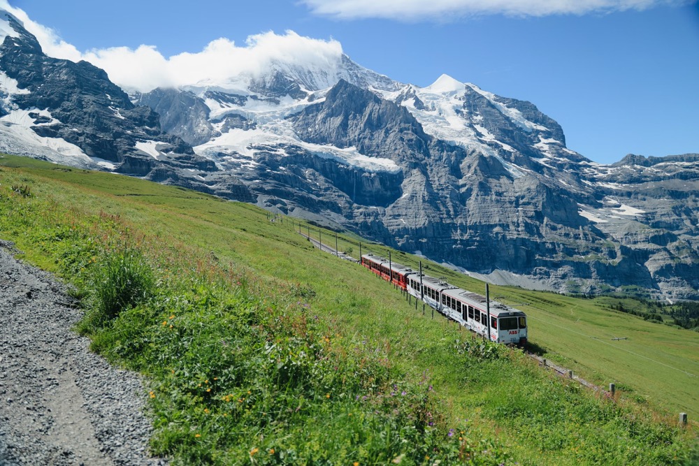 Train journey through Alps on Switzerland itinerary 3 days