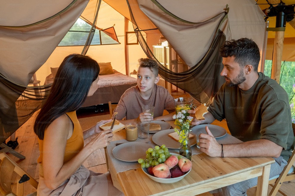 Candlelit dinner for two at a luxury tented camp on the best Kenya safari tour for couples
