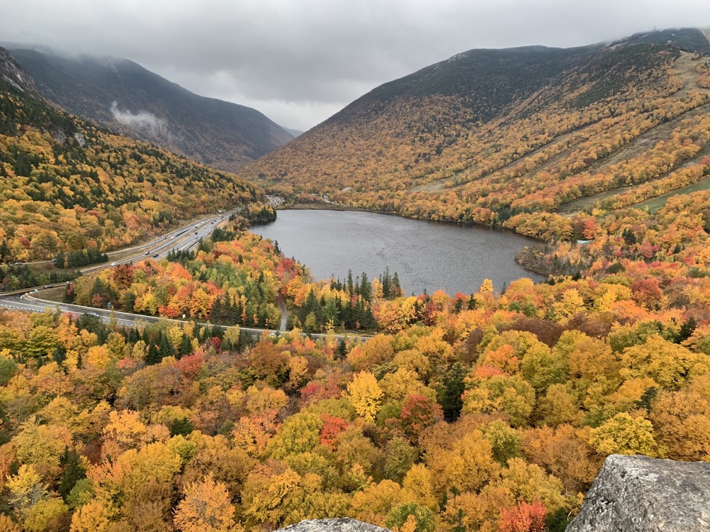 Fall foliage Quebec peak season map