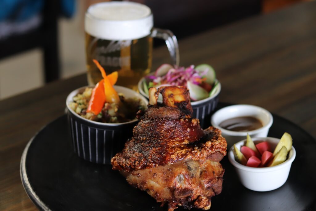 Cuenca Travel Guide โ Traditional Ecuadorian cuisine in a local restaurant