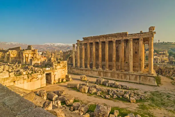 Ancient ruins in Baalbek – Lebanon 7-day guide for first-time travelers