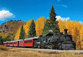 Best scenic train trips USA 2025