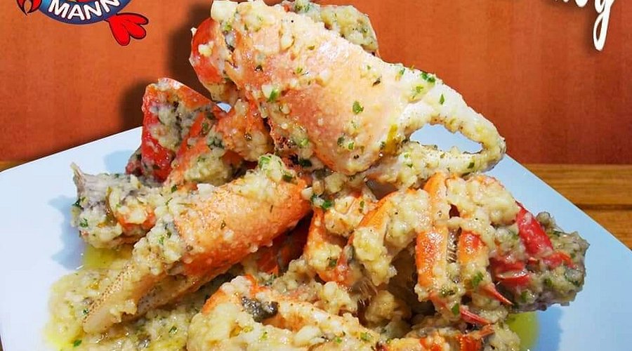 Uyuni 5 Day Itinerary – Traditional Bolivian cuisine at a salt-brick hotel restaurant