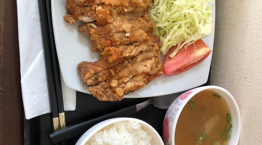Uyuni 5 Day Itinerary – traditional Bolivian cuisine served at a local lodge near Salar de Uyuni