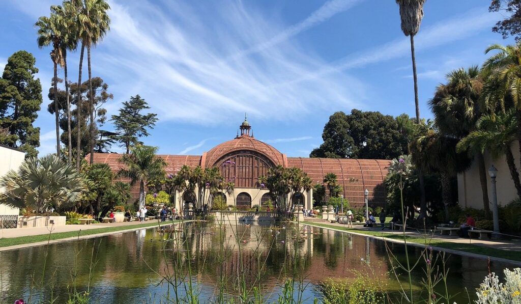 Santiago 5 Day Itinerary: Stunning cityscape with Andes backdrop